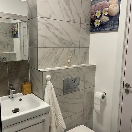 Triumf Apartment
